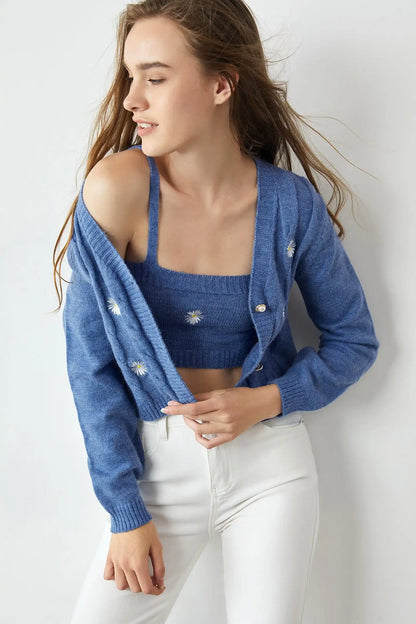 Custom logo oversized knitted embroidery floral cardigan Blue Daisy Button-Up Long Sleeve crop knit Women Cardigan