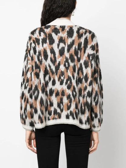 Winter custom leopard pattern jacquard knitted ribbed V-neck long sleeve pocket design women's sweater cardigan