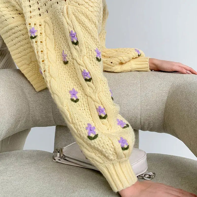 Chic Flower Knitted Cardigan – Women’s V-neck Long Sleeve Loose Sweater Coat, Korean Fashion Top