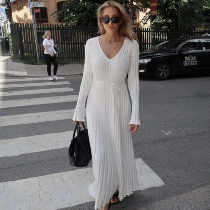 Custom Elegant women Rib knit maxi long dress solid color fashion winter knitwear long sleeve dress women casual sweater dress