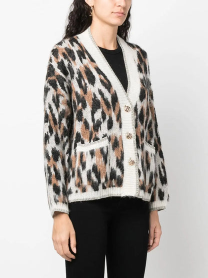 Winter custom leopard pattern jacquard knitted ribbed V-neck long sleeve pocket design women's sweater cardigan